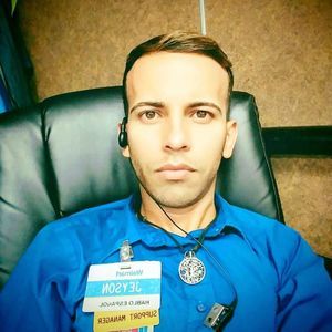 Meet your Posher, Jeyson